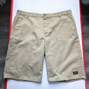 Dickies flat front shorts men's size 42 light brown strong fabric